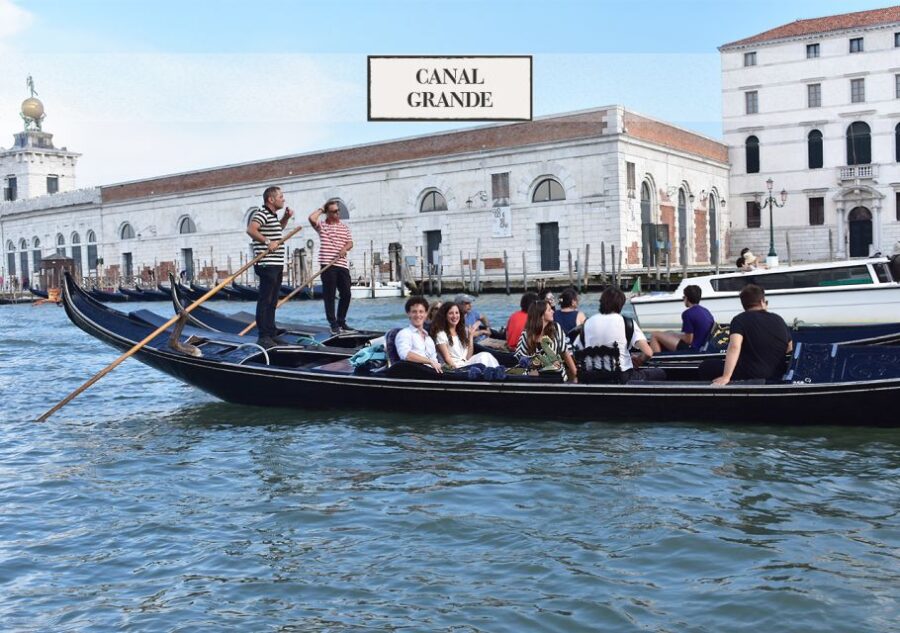 Venice: St Marks Square Walking Tour & Gondola Ride
