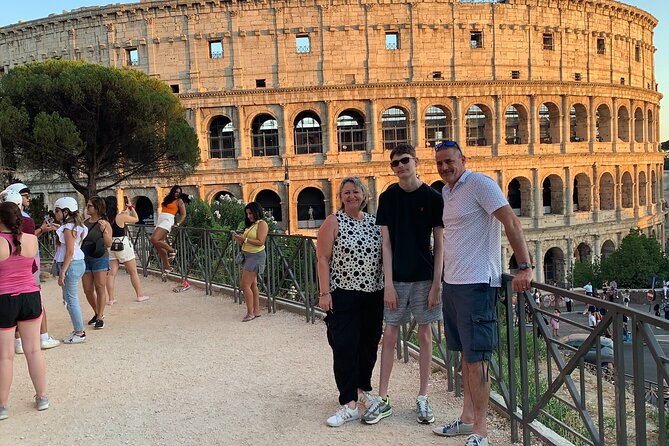 Vespa Tour in Rome Driven by Us With Optional Pick up