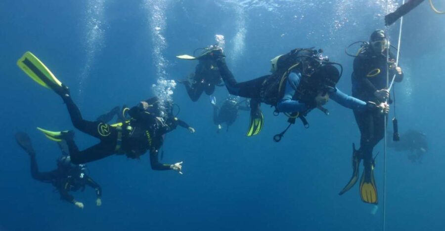 Villasimius: Capo Carbonara Marine Park Diving Tour