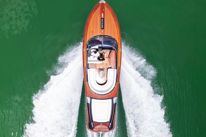 VIP Private Luxury Boat Tour - Riva Aquariva Yacht Venice