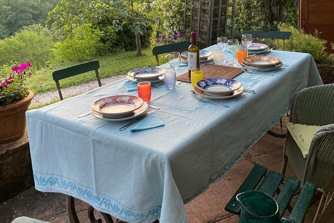 Visit to the Market and Cooking Lessons in a Tuscan Farmhouse
