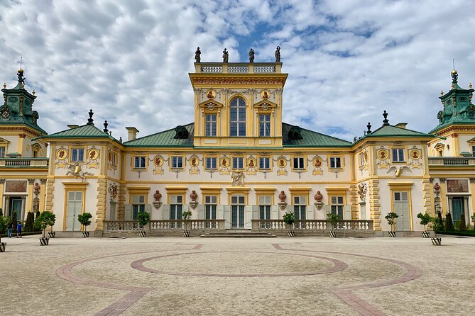 Walking Audio Tour of Wilanów Palace Grounds - King Jan Sobieski IIIs Legacy