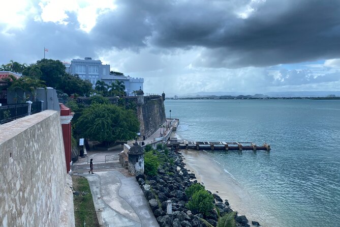 Walking Guided Tour of History and Myths of Old San Juan