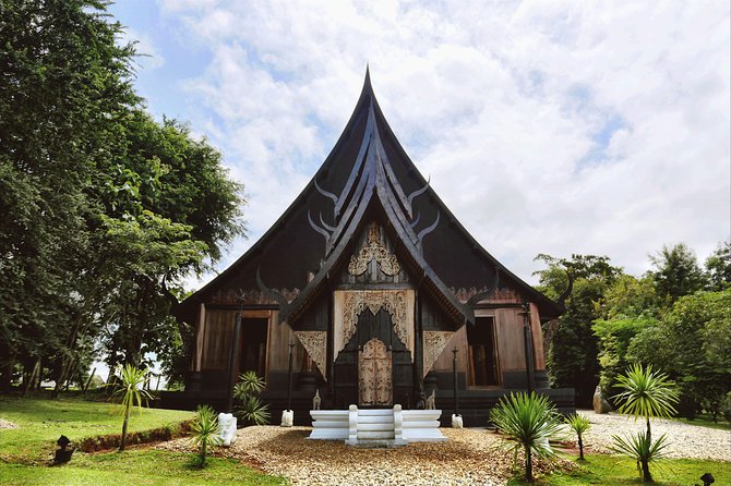 White Temple, Black House Museum and Hot Spring Tour From Chiang Mai (Sha Plus)