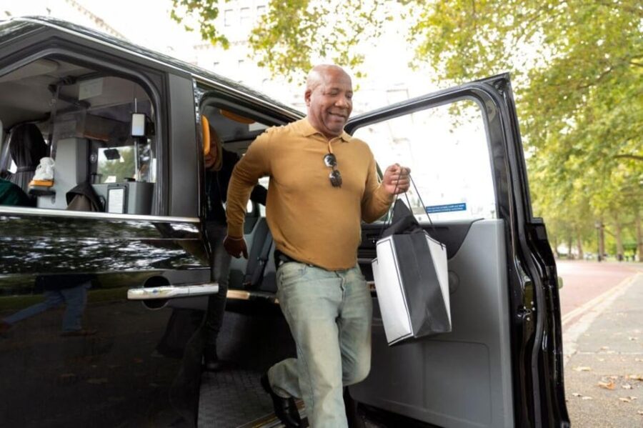 XL Madeira Airport to Funchal City Centre - Private Transfer - Booking Process