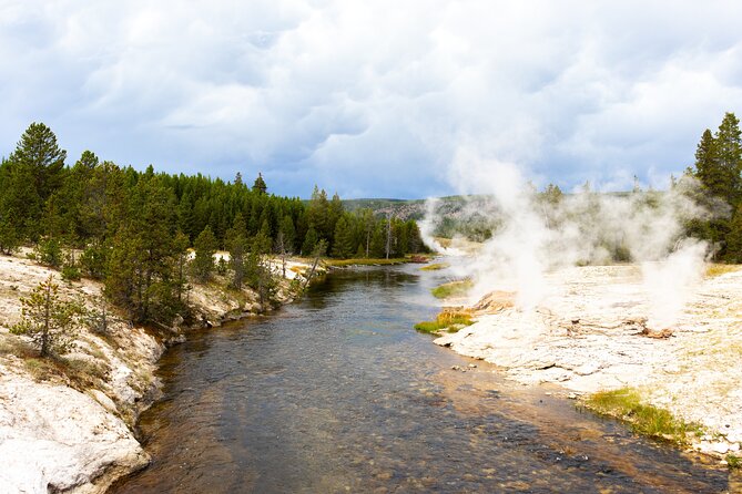 Yellowstones Grand Prismatic Self-Guided Walking Tour - Touring the Grand Prismatic Spring