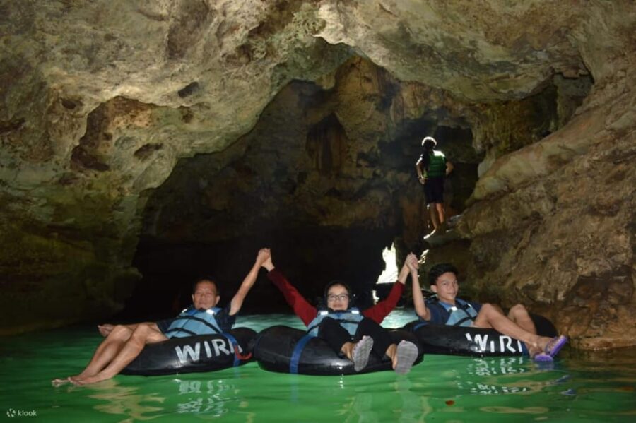 Yogyakarta: Pindul Cave, Oyo River & Timang Beach Adventure