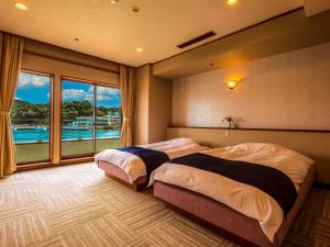 Yukai Resort Premium Koshinoyu - Convenient Location and Accessibility