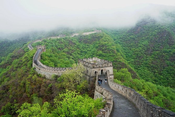 Zhengzhou Private Day Trip to Mutianyu Great Wall by Bullet Train