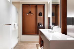 AC Hotel by Marriott San Jose Santa Clara - Amenities and Facilities