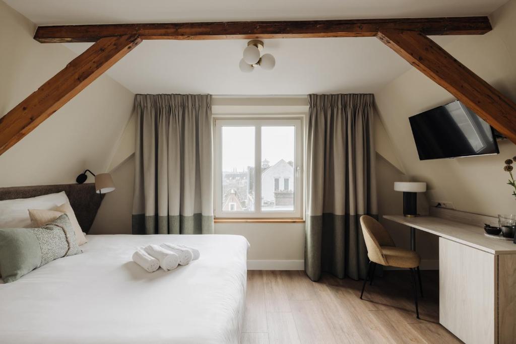 Adam Suites Hotel Review