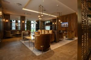 ART Hotel Rotterdam-Fully Renovated - Accommodations