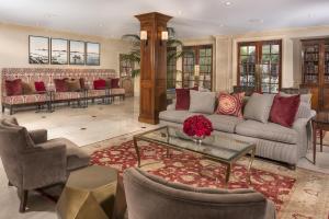 Ayres Hotel Costa Mesa Newport Beach - Convenient Location