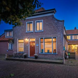 B&B Hotel De Waal - Accommodations