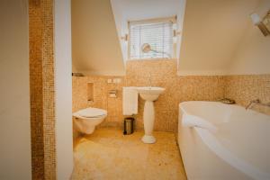 Beukenhof Villa - Accommodation and Amenities