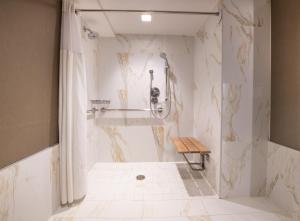 Beverly Hills Marriott Review