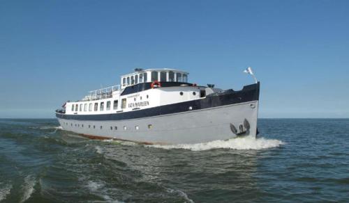 Botel Liza Marleen - Amenities and Room Types