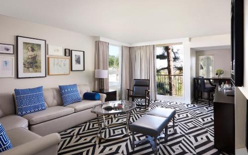 Chamberlain West Hollywood - Accommodation Details and Amenities