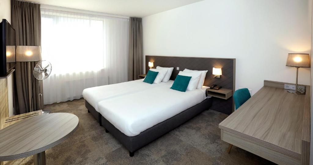 Churchill Hotel Terneuzen Review