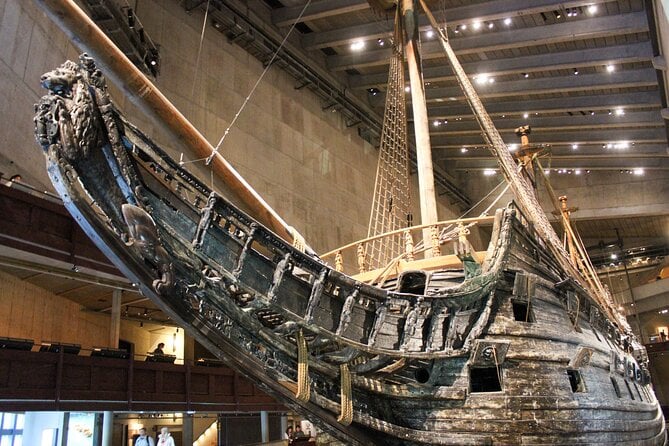 City Hall, Old Town & Vasa Museum - All-In-1 Guided Experience - Wandering Through Old Town
