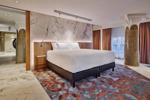 Clayton Hotel Amsterdam American - Guest Ratings