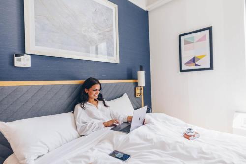 Club Quarters Hotel Times Square, New York - Location and Accessibility