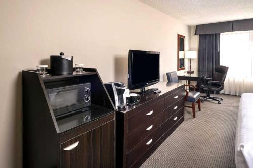 Concord Plaza Hotel - Amenities and Facilities