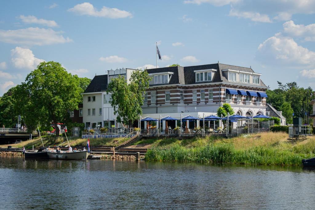 De Zon Hotel & Restaurant by Flow Review