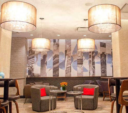 Distrikt Hotel New York City, Tapestry Collection by Hilton - Exceptional Location