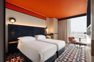 DoubleTree by Hilton Amsterdam Centraal Station - Accommodation Details