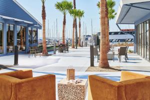 DoubleTree by Hilton Hotel Berkeley Marina - Hotel Amenities and Facilities
