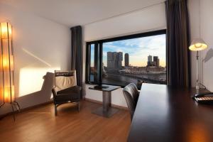 DoubleTree by Hilton Rotterdam Centre - Accommodation Details