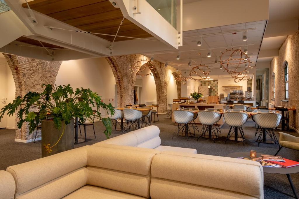 Education Hotel De Rooi Pannen Breda Review
