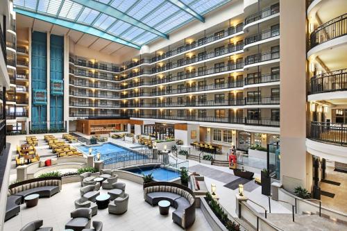 Embassy Suites by Hilton Anaheim North - Exceptional Amenities and Facilities