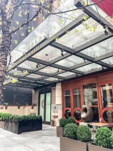 Executive Hotel Le Soleil New York - Room Types and Amenities
