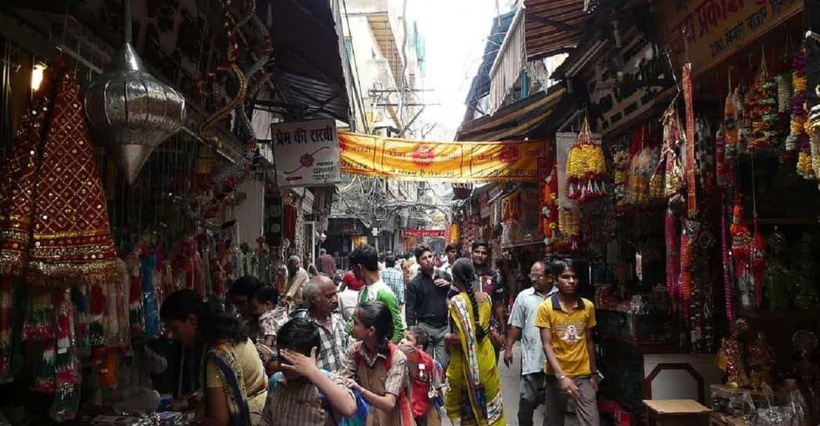 Exploring the Vibrant Markets of Delhi: A Shopper's Paradise - Modern Shopping Hubs