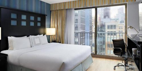 Fairfield Inn & Suites by Marriott New York Manhattan/Chelsea - Excellent Amenities for Guests