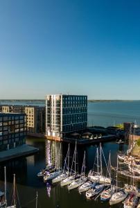 Four Elements Hotel - Dining and Restaurants