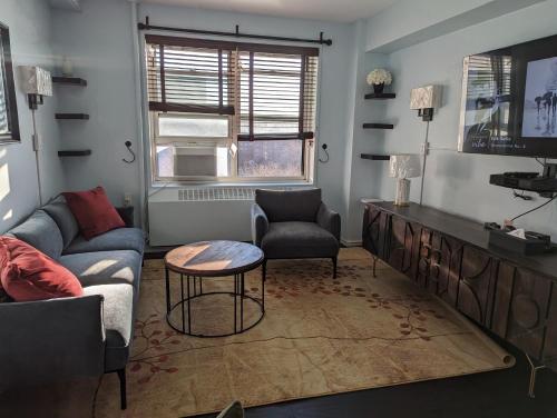 Fully Renovated Manhattan Gem Review