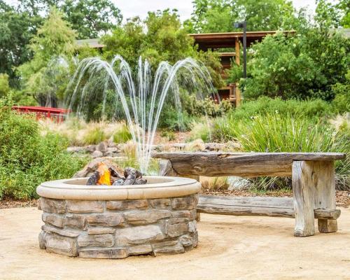 Gaia Hotel & Spa Redding, Ascend Hotel Collection - Facilities and Amenities