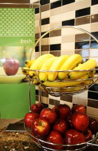 Hampton Inn Madison Square Garden - Guestroom Features and Amenities