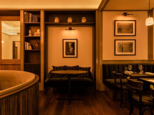 HGU New York - Location and Nearby Attractions