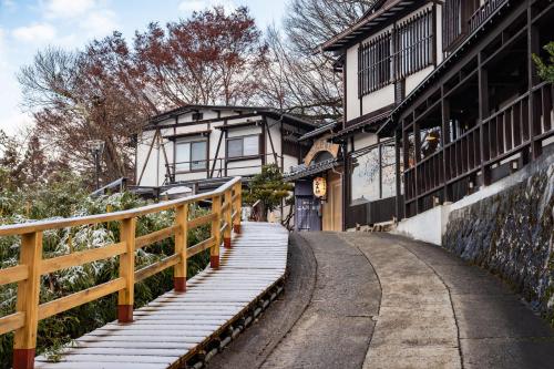 Hidatakayama Futarishizuka Hakuun - Accommodation Options