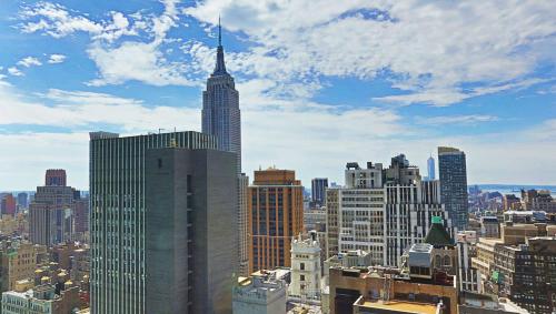 Hilton Garden Inn New York - Times Square Central - Accommodation and Amenities