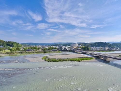 Hitoyoshi Onsen Nabeya - Guest Ratings and Amenities