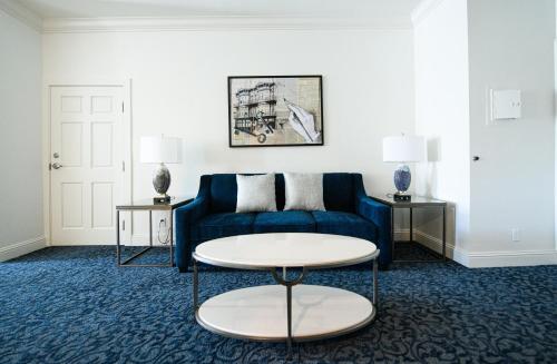 Horton Grand Hotel - Location and Accessibility