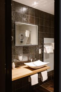 Hotel Amerika - Guest Ratings and Reviews