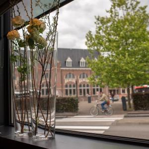Hotel Central - Guest Reviews and Ratings