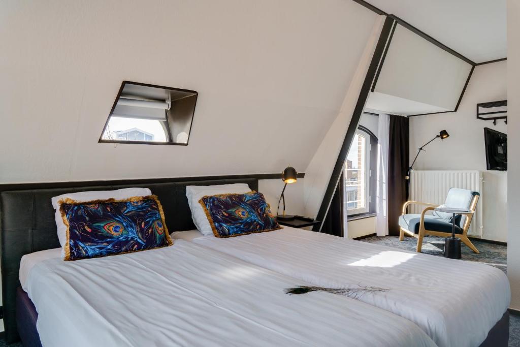 Hotel Pauw - Room Types and Amenities