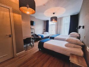 Hotel Vondel Garden City Centre - Location and Nearby Attractions
